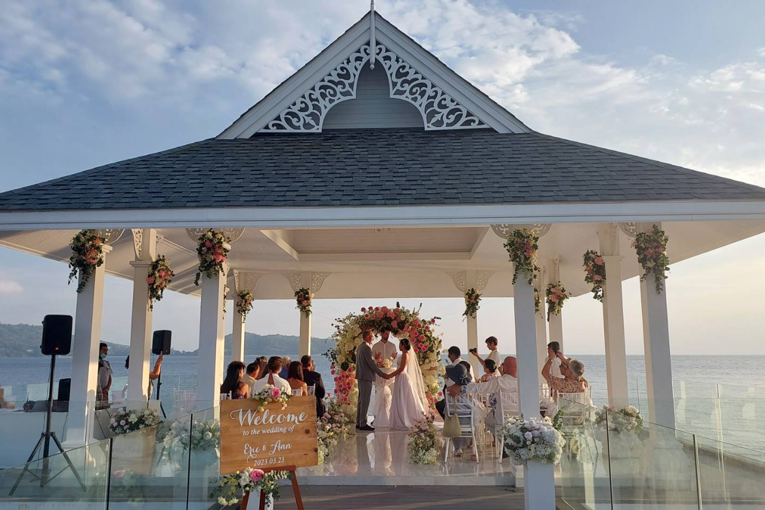 Phuket one Wedding Planner