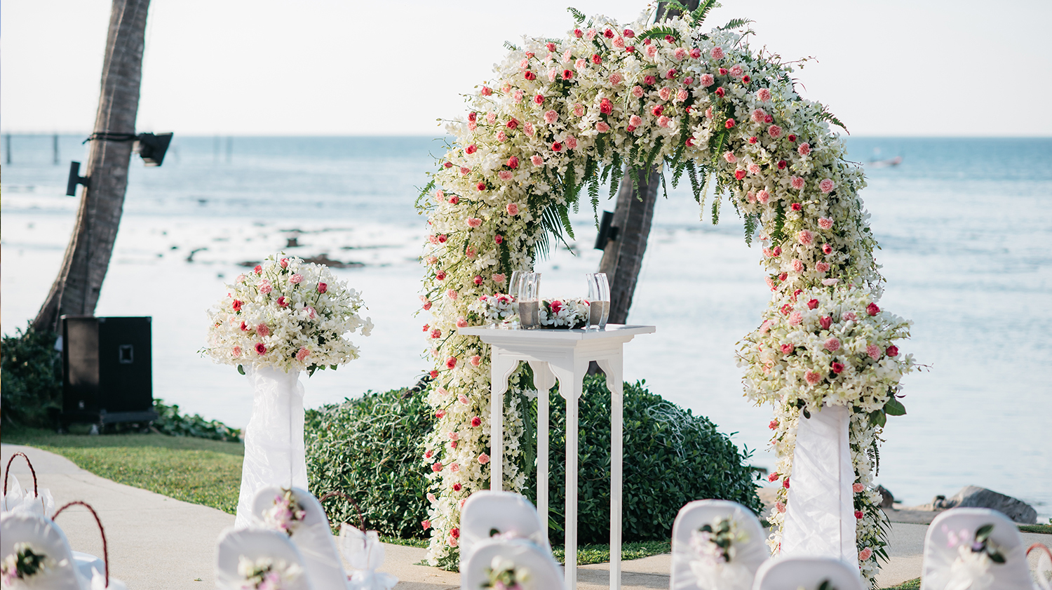 Phuket one Wedding Planner